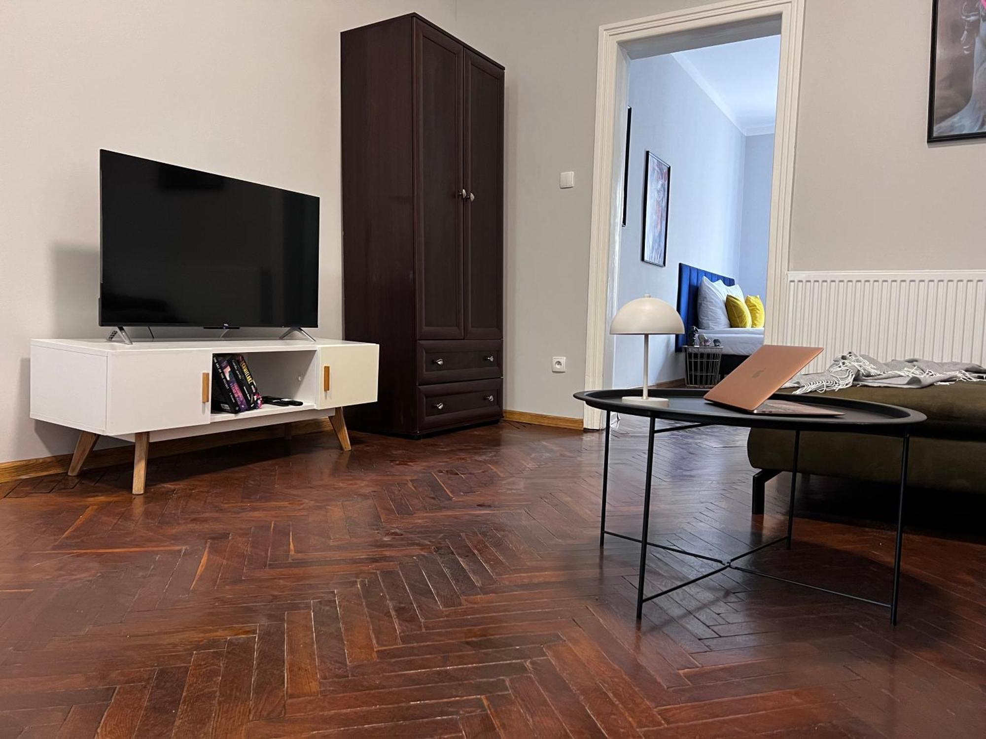 Ga Apartment *